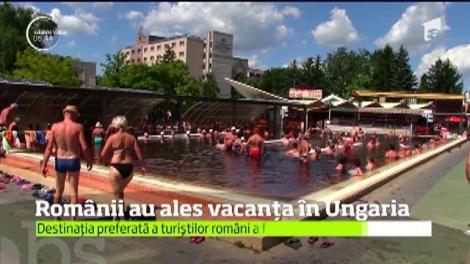 Sute de români au ales să-şi petreacă vacanţa la cel mai mare centru balnear din Europa