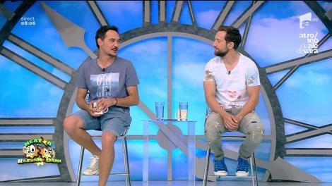 Dacă s-ar întoarce în trecut, Oțil și-ar lua drept colegă și prietenă o tipă cu picioare lungi: ”Poate așa nu mai eram strigat Răzvan și Dani!”