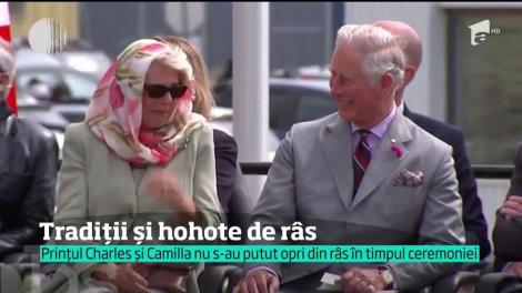 Tradiţiile pot fi hilare pentru străini. Pe prinţul Charles şi soţia sa, Camilla, i-au făcut să uite de eticheta regală