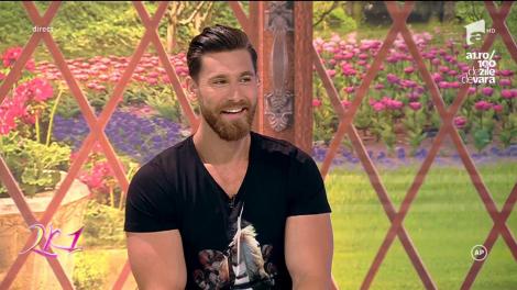 Robert Popescu a sucit minţile unor tinere, chiar în timpul emisiunii! Ce declarații au urmat