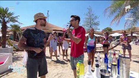 Spectacol de flair-bartending la "Prietenii de la 11"! Te uiți și te minunezi de așa minune în aer!