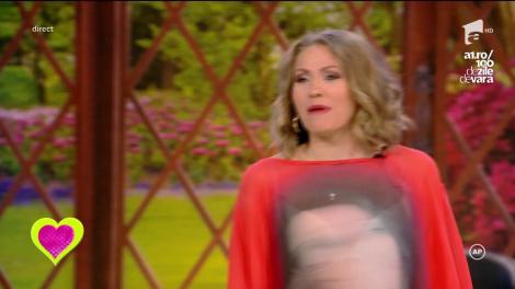 Mirela Vaida, apariţie de excepţie la "2k1"! Bluza transparentă a lăsat totul la vedere!