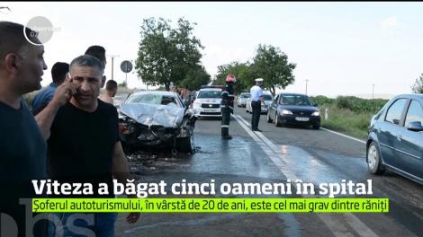 Teribilismul unui şofer începător din Tulcea l-a trimis în stare gravă pe patul de spital. A apăsat prea tare acceleraţia şi a intrat cu autoturismul direct sub un TIR.