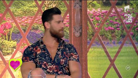 Robert Popescu: "Mamaie le prindea dimineaţa pe toate fetele care îmi treceau prin dormitor"