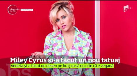 Miley Cyrus şi-a făcut un nou tatuaj. Ce a putut să își deseneze pe piele celebra cântăreață