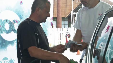 Surpriza zilei de MARŢI! După ce am dat 100 de bilete de tren spre Braşov, azi, poţi câştiga 100 de litri de carburant pentru vara de 100 de zile. Te bagi?