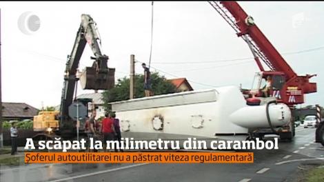 O femeie din Gorj s-a aflat la câţiva metri de un accident în care au fost implicate trei autovehicule