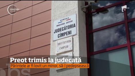 Un duhovnic din judeţul Alba a fost trimis în judecată după ce ar fi pus în practică vorba populară "bătaia e ruptă din rai"