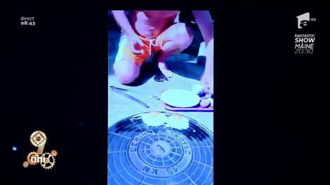 Smiley News. Cum să găteşti corect oul pe capacul de canal!