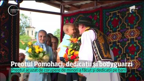 Preotul Cristian Pomohaci, primit cu flori și aplauze în Sînpetru de Câmpie