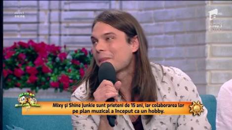 Semifinalist X Factor &icirc;n 2015, Toni Glickman revine! Are o nouă trupă și, alături de băieți, revoluționează industria muzicală