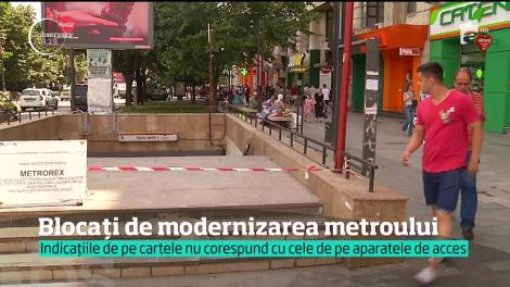 Haos  total la metrou. Mii de oameni se calcă în picioare!