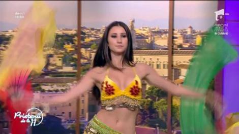 D'estiny Dance, dans oriental