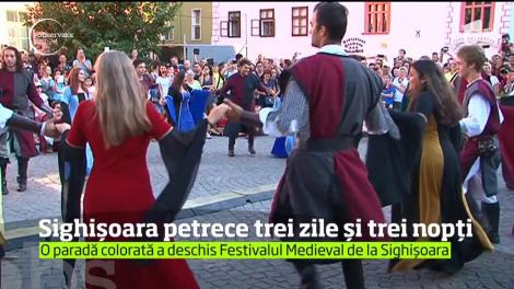 Dueluri încrâncenate în stil medieval la Sighişoara