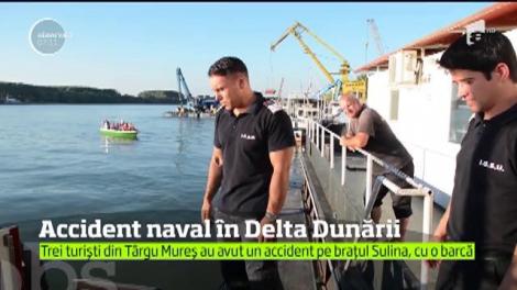 Accident în Delta Dunării! O barcă scăpată de sub control s-a izbit de o salcie pe marginea canalului Sulina.