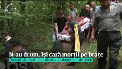 Situaţie şocantă într-un sat din Dâmboviţa. O familie a stat zile întregi cu mortul în casă