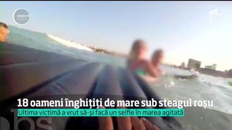 Încă un turist a murit în mare. Voia un selfie în valuri, chiar dacă steagul roşu era arborat. Sunt 18 morţi vara aceasta