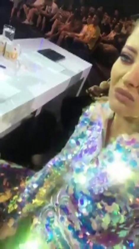 Delia, apariție sclipitoare, la filmările noului sezon "iUmor". Cum s-a prezentat jurata, în fața concurenților: "Sunt un fel de unicorn intergalactic, astăzi. Sper că sunteți bine, eu nu"