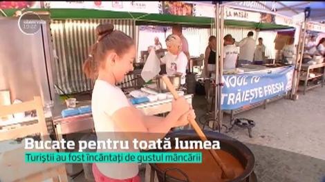 Timp de două zile, la Sibiu se desfășoară festivalul "Hai la masă!"