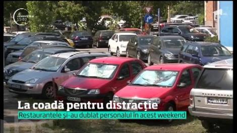 Marea este prea mică pentru miile de turiști