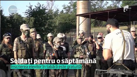 Soldați pentru o săptămână! Peste 100 de elevi participă la tabăra militară din Botoșani
