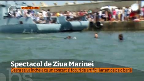 E Ziua Marinei şi, ca de obicei avem ce vedea la malul mării