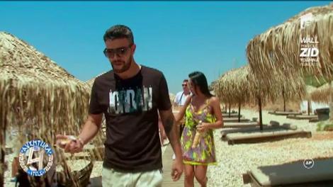 Flick, cu Capra pe o plajă din Grecia. Reacția turiștilor la auzul celei mai cunoscute melodii din folclorul românesc e prea tare!