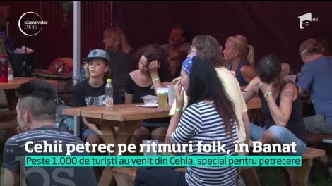 Cehii petrec pe ritmuri folk, în Banat