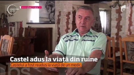 #100 de zile de vară. Un medic a reuşit să aducă la viaţă un castel vechi de 700 de ani