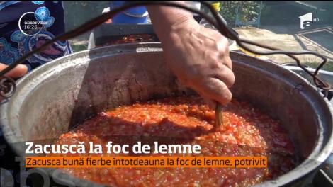 Zacuscă făcută la foc de lemne, după rețeta bunicii