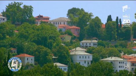 Râzi cu lacrimi! Adriana Trandafir: "Mă enervează Țopeasca, de abia urcă scările!"