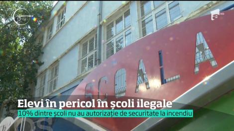 Ca să nu cadă pe elevi, o şcoală din Capitală va fi demolată cu totul. Alte câteva mii rămân deschise, deşi nu au avize ISU