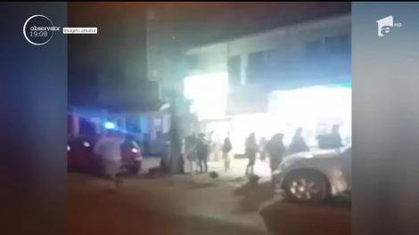 Nota de plata a fost motivul unei răfuieli. De la terasă, scandalulul violent s-a mutat în stradă, la Eforie, iar o adolescentă fără nicio vină a fost rănită