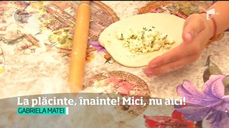 La plăcinte, înainte! Mici, nu aici!