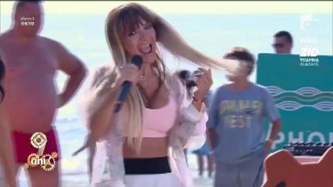 "Lasă-mă, papa, la mare. Vreau distracție și soare". Andreea Antonescu a aprins atmosfera pe plajă. Noul sezon de "Neatza" a început fix cum trebuie!