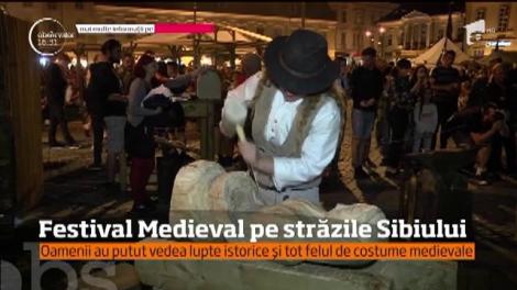 Festivalul Medieval din Sibiu. Străzile oraşului au fost pline de prinţese, cavaleri, dar şi o mulţime de preparate delicioase