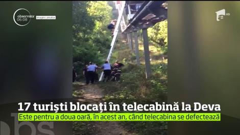Au fost clipe de panică pentru 17 turişti, dintre care 2 copii de 6 şi 7 ani