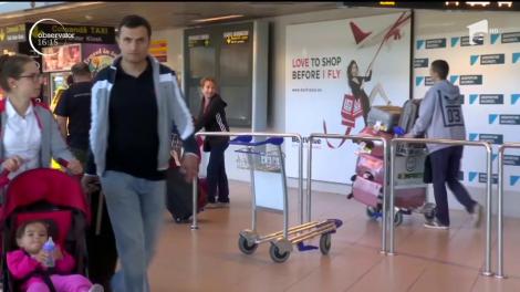Românii blocaţi de mai bine de 48 de ore în aeroportul din Lisabona pleacă spre casă