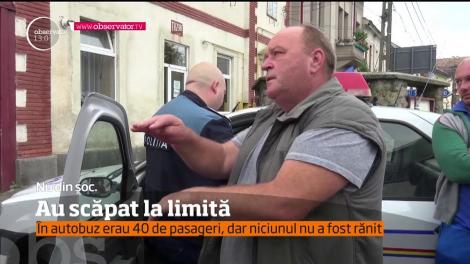 Prezenţa de spirit a unui şofer de autobuz a salvat vieţile a 40 de oameni, în judeţul Bistriţa-Năsăud!