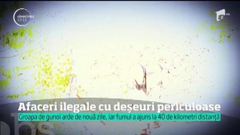 Bomba ecologică din groapa de gunoi. Oamenii acuză dureri de cap, ameţeli, iar unii au ajuns la spital