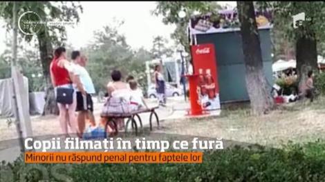 Patru copii au fost filmaţi la ştrandul din Piatra Neamţ, în timp ce fură mai multe sticle cu suc!
