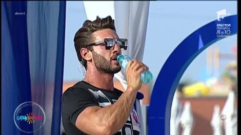 Vremea chiar nu e de ”GASHKĂ” deloc! Imagini needitate și amuzante! Emisiunea înregistrată,  ”sabotată” de o furtună!