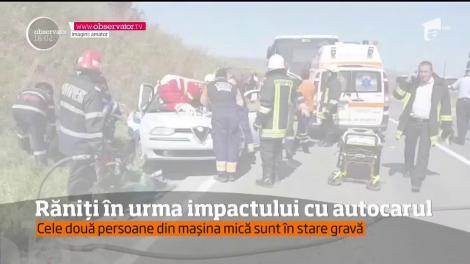 Răniți în urma impactului cu un autocar