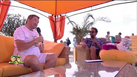 Manualul de Educație fizică și sport pentru clasa a V-a tocmai a ieşit de "subt" lumina tiparului. Cătălin Oprişan: "Până acum nu ştiam câtă influenţă are Răzvan"