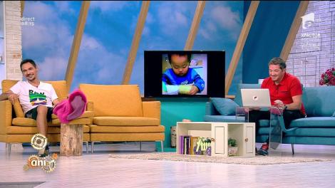 Smiley News. Copil la masă. Adoarme când nu te aștepți