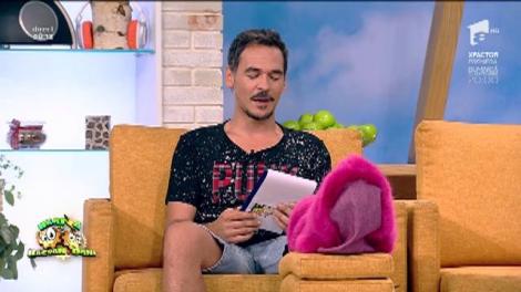 Rubrica "Decât un prieten în plus pe Facebook, mai bine un prieten în minus". Mesajul zilei: "Hai sictil"