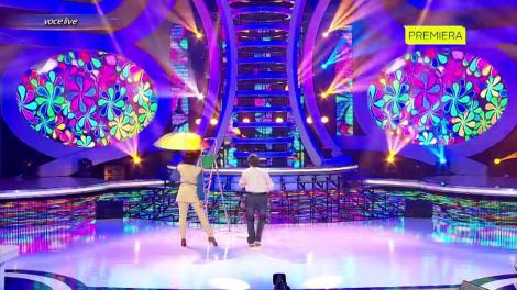 Anisia Gafton se transformă în Dan Spătaru - "Tu, eu și o umbrelă"