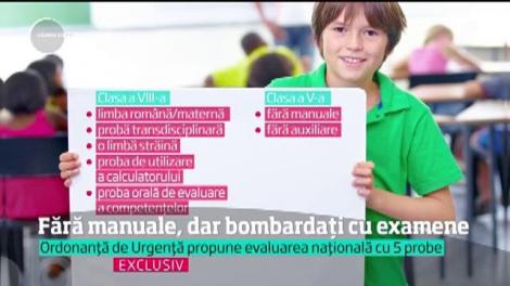 Generaţia de sacrificiu e acum cea de clasa a cincea. Nu au manuale, dar sunt bombardați cu examene