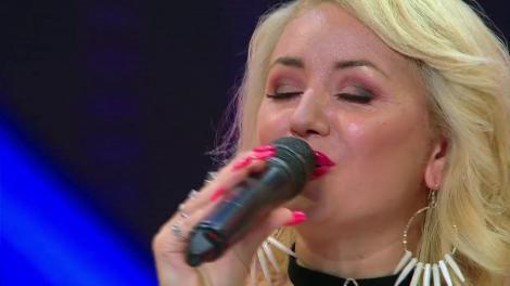 Adele - ”Hello”. Vezi aici cum cântă Natalia Ciobanu pe scena X Factor!