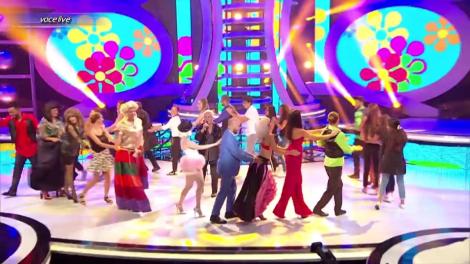 Știți cântecul ăla cu ”HALIMI BANANA”? Adriana Trandafir îl aduce pe scena transformărilor pe îndrăgitul Harry Belafonte și al său "Banana Boat Song”